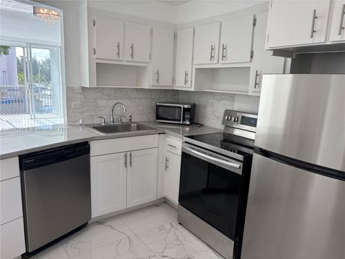 3-1710 Ne 191st St, Miami, FL, 33179-4202 | Card Image