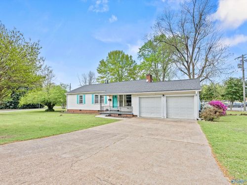 415 Padenreich Ave, Gadsden, AL, 35903-2201 | Card Image