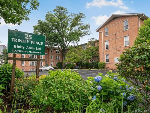 3j-25 Trinity Pl, New Rochelle, NY, 10805-2608 | Card Image