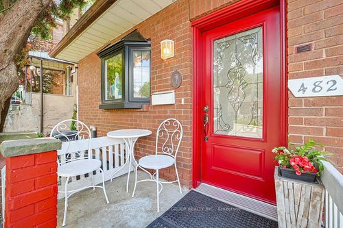 482 Mcroberts Ave, York, ON, M6E4R4 | Card Image