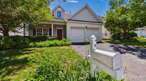 19 Appleby Dr, Helmetta, NJ, 08828-1169 | Card Image