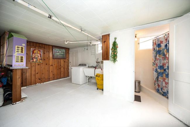 3369 W Galbraith Rd, House other with 3 bedrooms, 1 bathrooms and null parking in Colerain Twp OH | Image 46