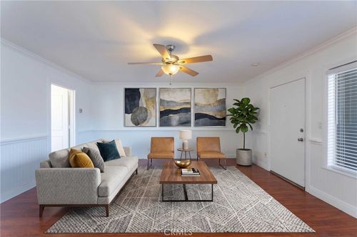 40-1329 E 1st St, Long Beach, CA, 90802-5726 | Card Image