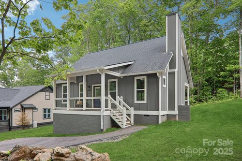 593 Twinbrook Ln, Maggie Valley, NC, 28751-0769 | Card Image