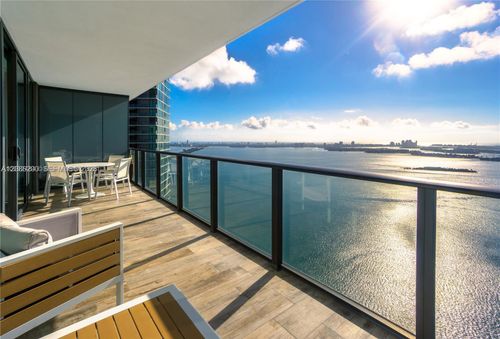 4402-650 Ne 32nd St, Miami, FL, 33137-4244 | Card Image