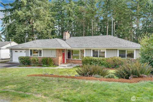 20018 Meridian Pl N, Shoreline, WA, 98133-3319 | Card Image