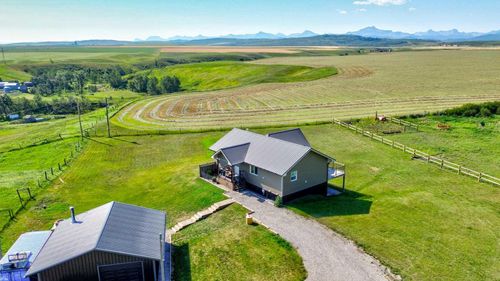 30319 Township Road 6-2a, Rural Pincher Creek No. 9, M.d. Of, AB, T0K1W0 | Card Image
