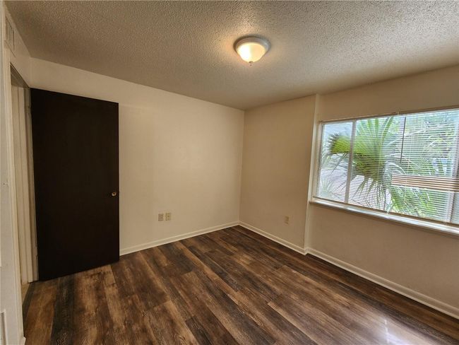 APT-5 - 300 Nw 20 Th Ave, Condo with 2 bedrooms, 1 bathrooms and null parking in GAINESVILLE FL | Image 11