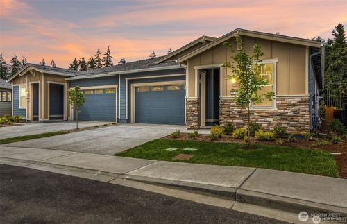 30-29209 217th Pl Se, Black Diamond, WA, 98010-1324 | Card Image