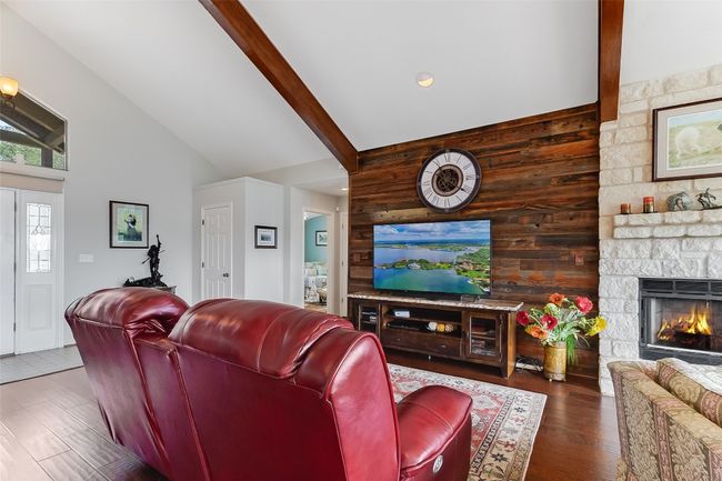 713 Lagoon Loop, House other with 3 bedrooms, 2 bathrooms and null parking in Horseshoe Bay TX | Image 8