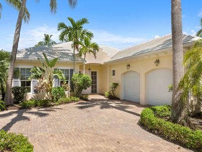 2802 Saint Barts Square, House other with 3 bedrooms, 3 bathrooms and null parking in Vero Beach FL | Image 2