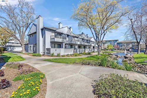 210 Sunspring Ct, Pleasant Hill, CA, 94523-4706 | Card Image