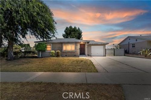 823 Filbert, Corona, CA, 92879 | Card Image