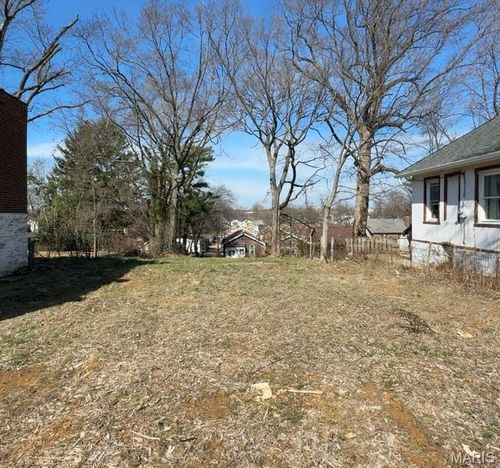4459 Grace Ave, Saint Louis, MO, 63116-4301 | Card Image