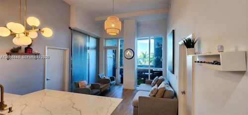 301-244 Biscayne Boulevard, Miami, FL, 33132 | Card Image