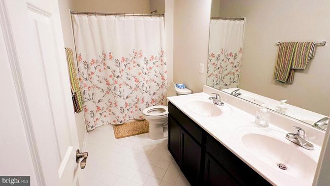 18989 Coral Reef Sq, Townhouse with 3 bedrooms, 3 bathrooms and null parking in Lansdowne VA | Image 29