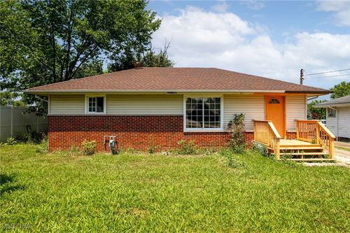 12972 W Sprague Rd, Parma, OH, 44130-7135 | Card Image