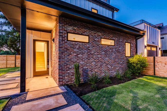 1 - 1713 E M Franklin Ave, House other with 4 bedrooms, 3 bathrooms and null parking in Austin TX | Image 38