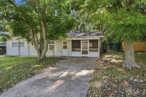 5 S Washington St, Beverly Hills, FL, 34465-3663 | Card Image