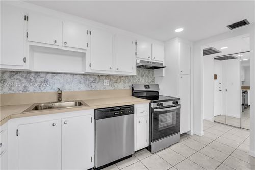 303-2781 Taft St, Hollywood, FL, 33020-2926 | Card Image
