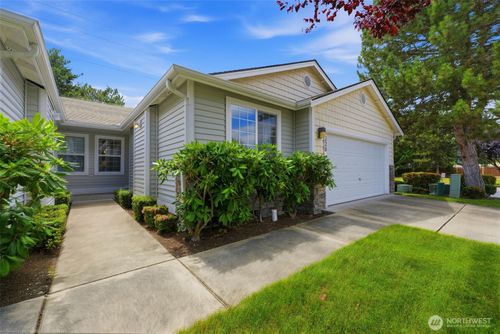 8-5220 77th St W, Lakewood, WA, 98499-7924 | Card Image