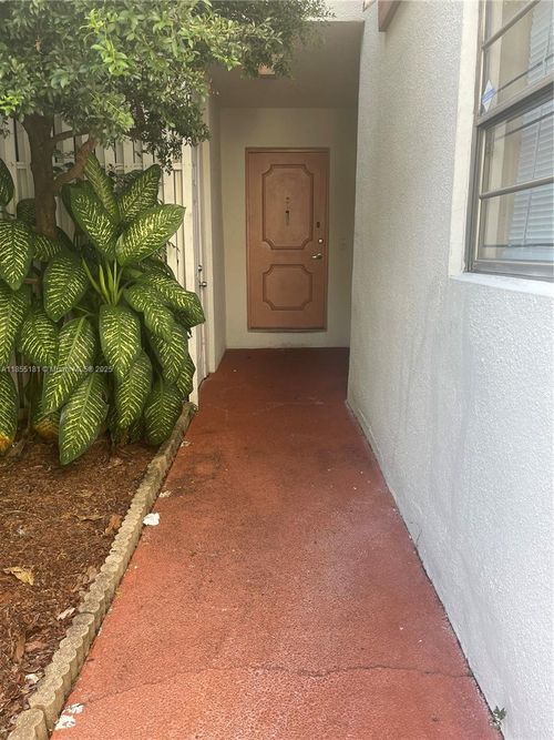 89-6548 Racquet Club Dr, Lauderhill, FL, 33319-1830 | Card Image