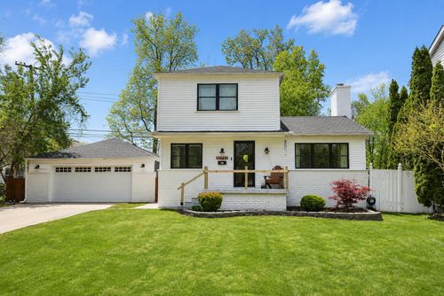 30733 Elmwood St, Garden City, MI, 48135-1926 | Card Image