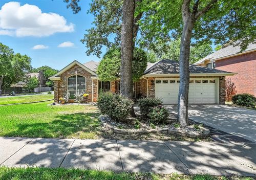 3201 Oleander Ct, Bedford, TX, 76021-4004 | Card Image
