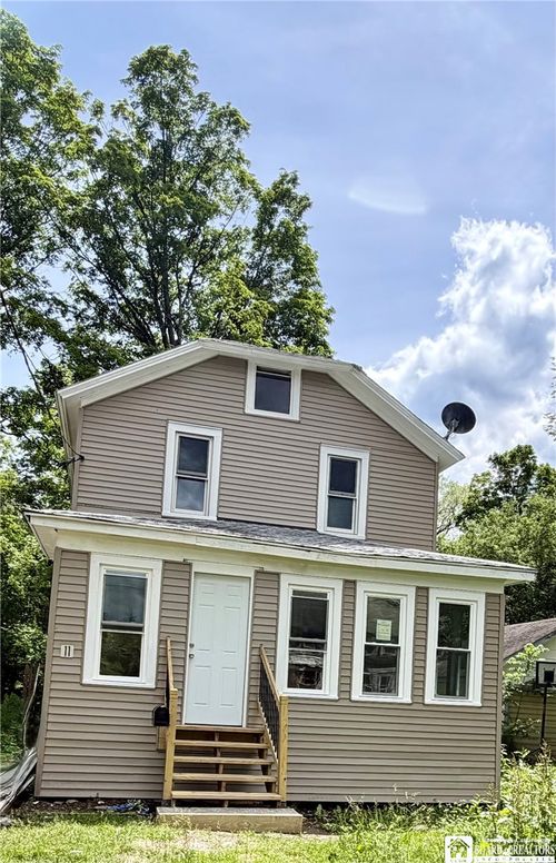 11 4th Avenue, Franklinville, NY, 14737 | Card Image