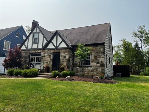 46 Wandle Ave, Bedford, OH, 44146-2654 | Card Image