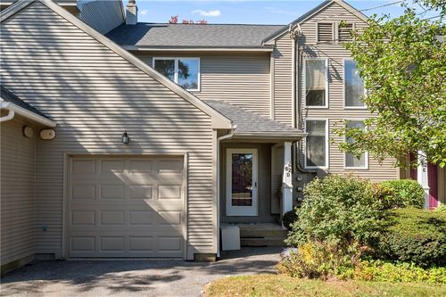 d-62 Nipmuc Trl, North Providence, RI, 02904 | Card Image