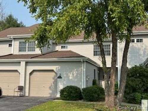93 Sandalwood Ln, Rhinebeck, NY, 12572-2083 | Card Image