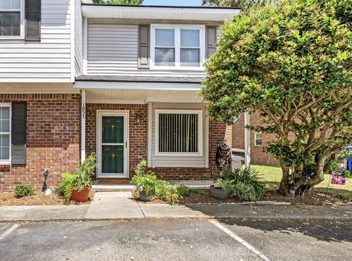 1057 Hunters Trace, Mount Pleasant, SC, 29464 | Card Image