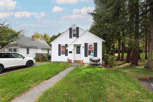 118 Fairview Ave, Kingston, NY, 12401-4200 | Card Image