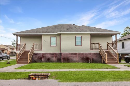2472 74 Vienna Street, New Orleans, LA, 70122 | Card Image