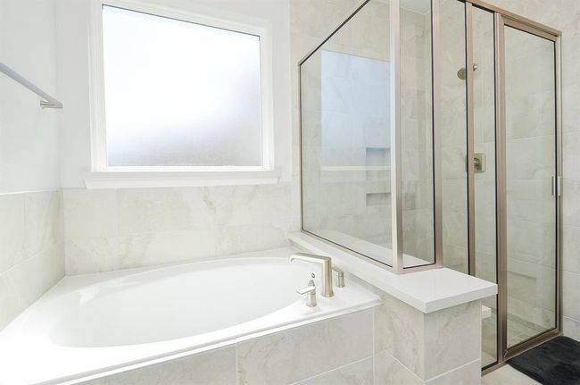 9522 Rialto Creek Dr, House other with 5 bedrooms, 5 bathrooms and 3 parking in Cypress TX | Image 13