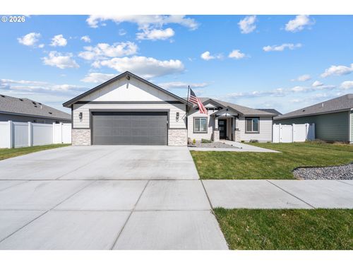 306 Sage St, Boardman, OR, 97818-8064 | Card Image