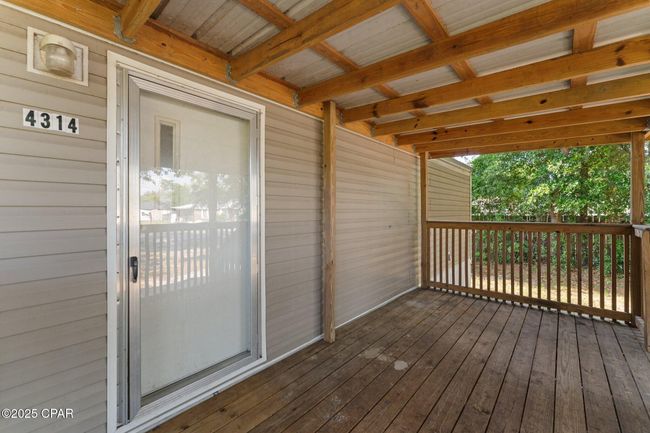 4314 Huckleberry Ln, House other with 3 bedrooms, 2 bathrooms and null parking in Southport FL | Image 5