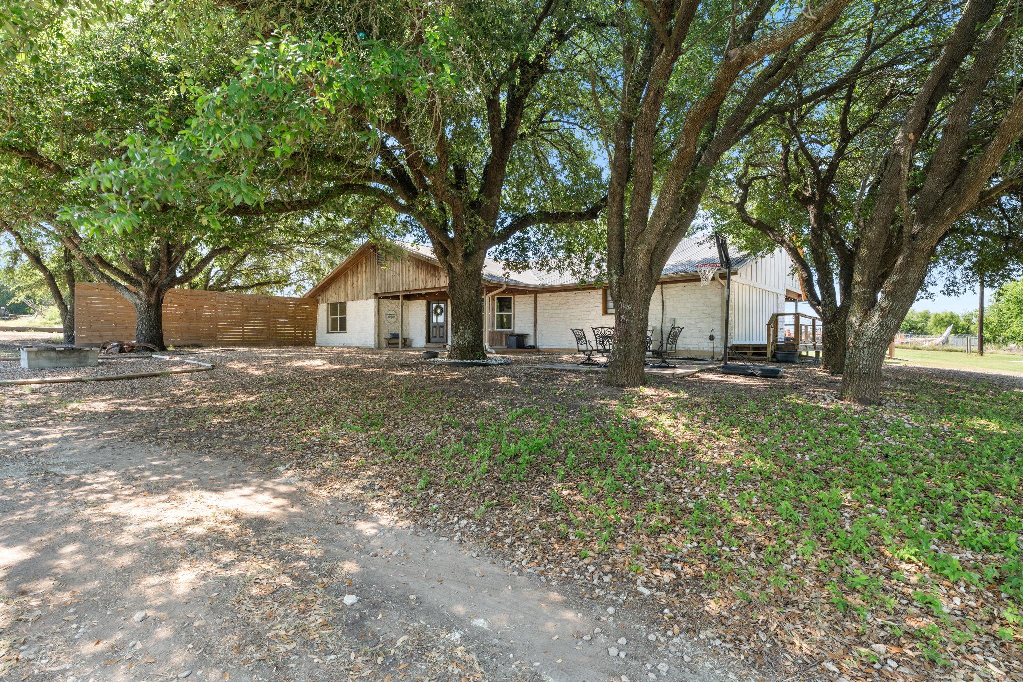 Commercial Lease in Hutto 3