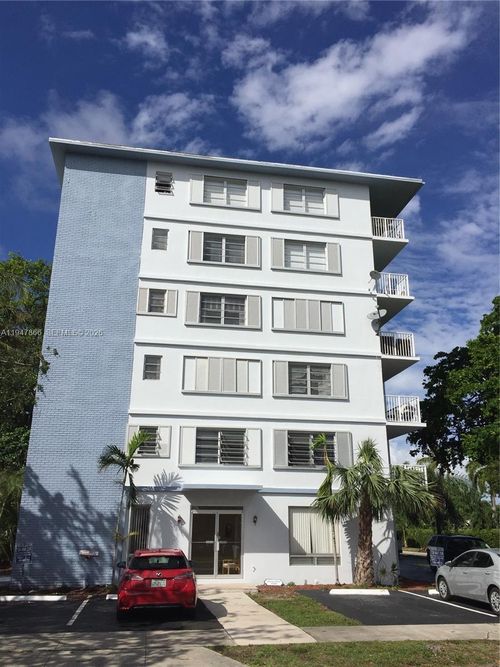 504-1701 Washington St, Hollywood, FL, 33020-6151 | Card Image