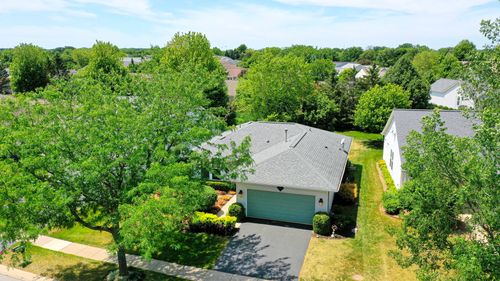 11733 Wildrose Dr, Huntley, IL, 60142-7604 | Card Image
