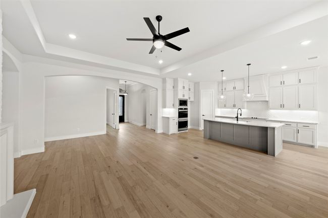 21. 160 Waterview - Family (3) | Image 8