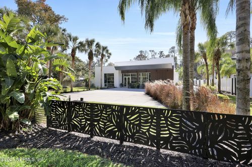 2926 Scott Mill Ln, JACKSONVILLE, FL, 32223-6628 | Card Image