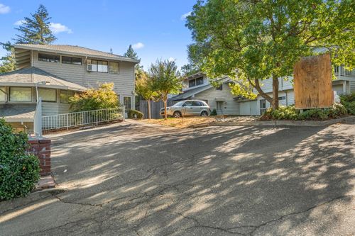 4009 Bridge St, Fair Oaks, CA, 95628-7582 | Card Image