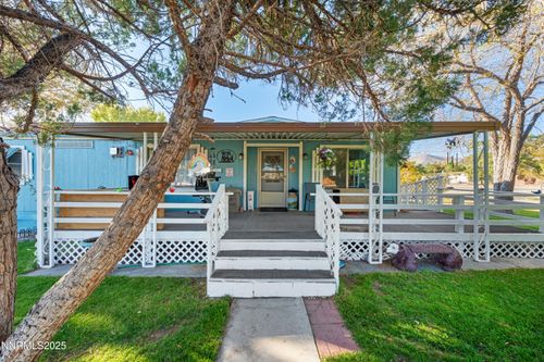 488 1st Ave, Yerington, NV, 89447-3146 | Card Image