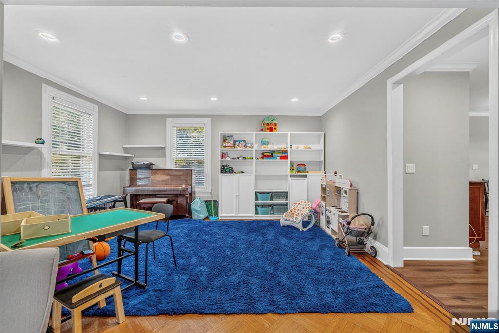 Residential in Ridgewood 2