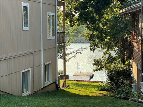14 Emerald Shore Dr, Lake Tapawingo, MO, 64015-9658 | Card Image