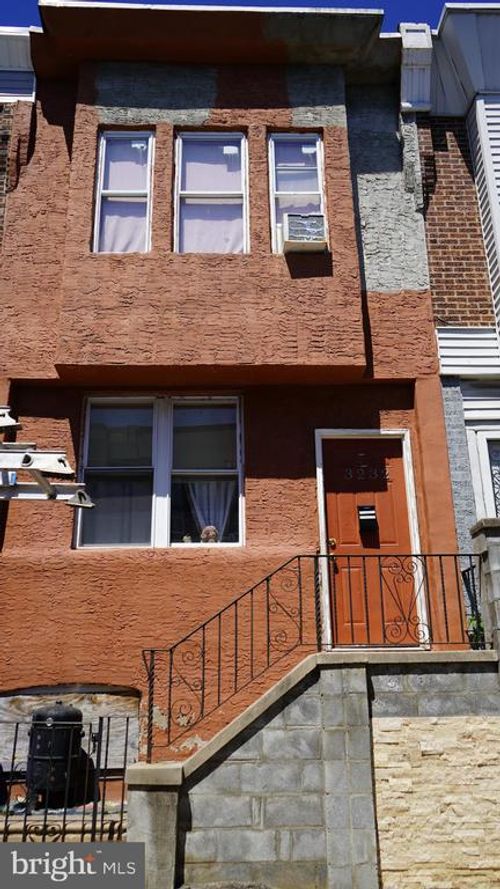 3232 N Newkirk St, PHILADELPHIA, PA, 19129-1823 | Card Image