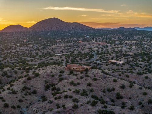 60 Bonanza Trl, Santa Fe, NM, 87508-1534 | Card Image