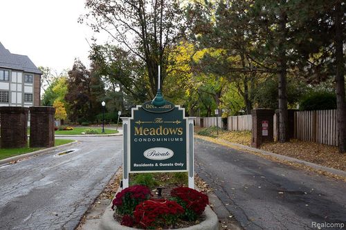 789 Deer Court, Plymouth, MI, 48170 | Card Image
